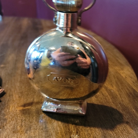 !Pocket watch avon bottle. Please refer to pictures - Picture 4 of 4
